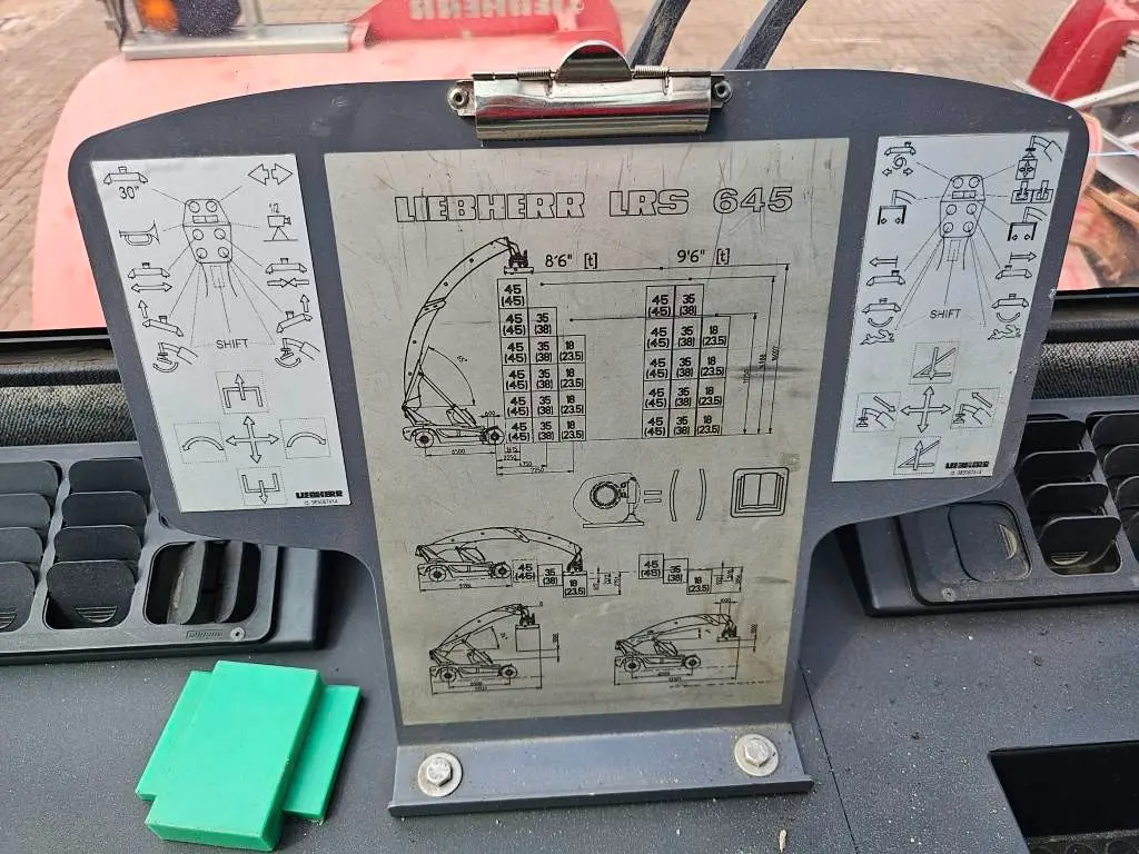 Liebherr LRS V645 nakladač na lodné kontajnery - 11