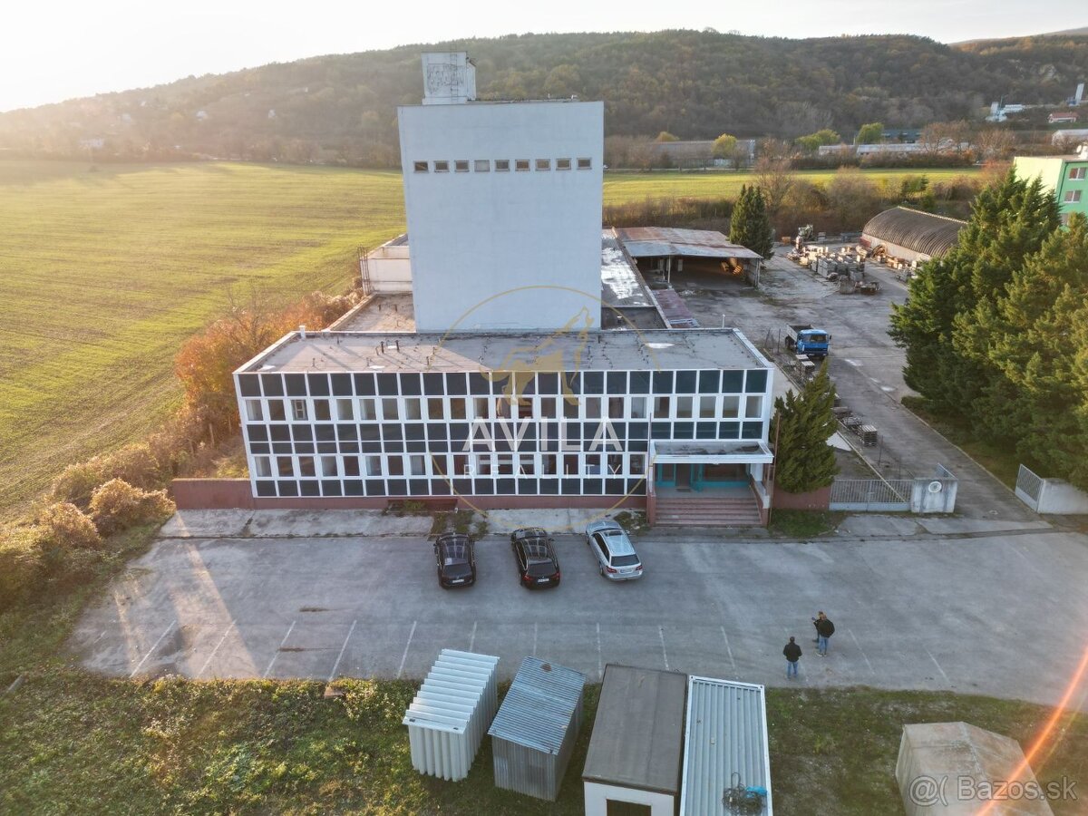 Na predaj: Multifunkčná priemyselná hala v Novom Meste nad V - 11