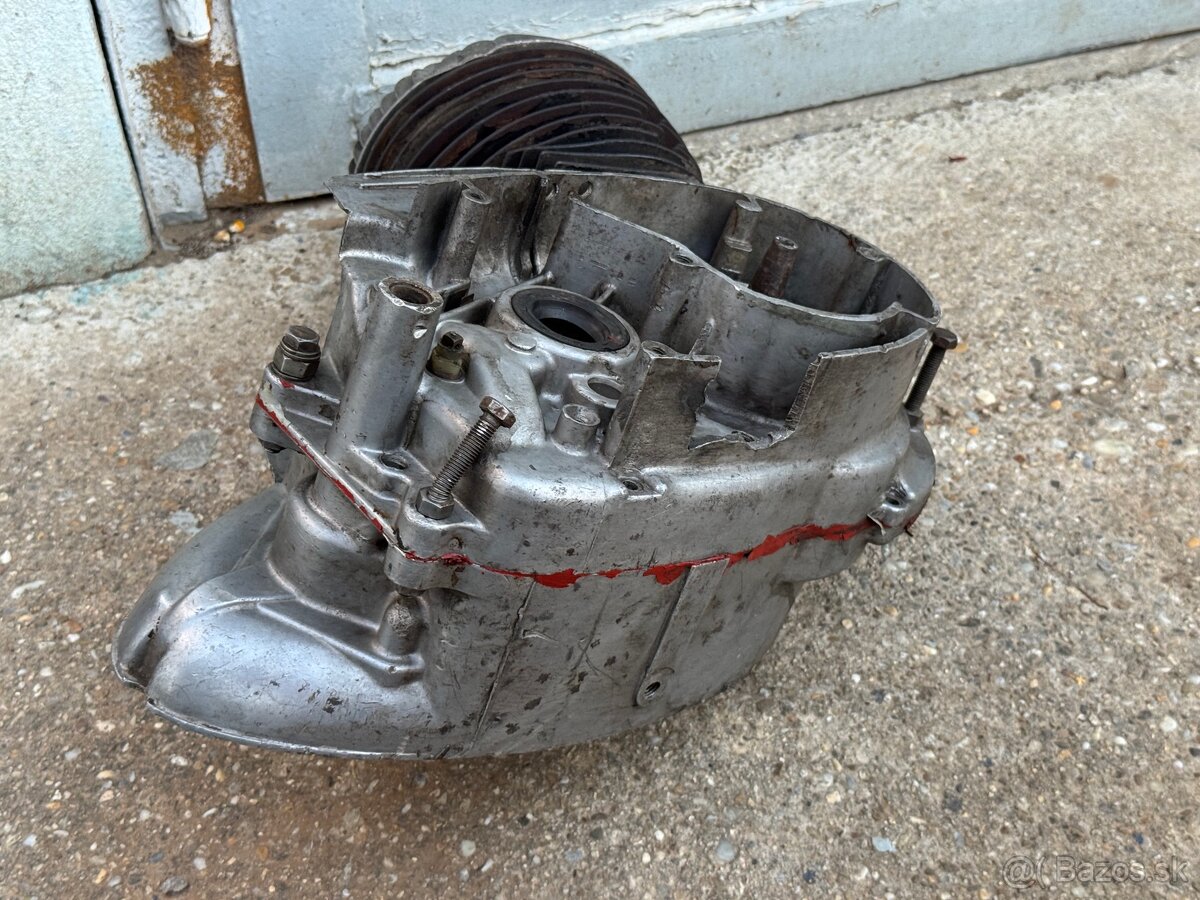 Predám motor Jawa 250 - 11