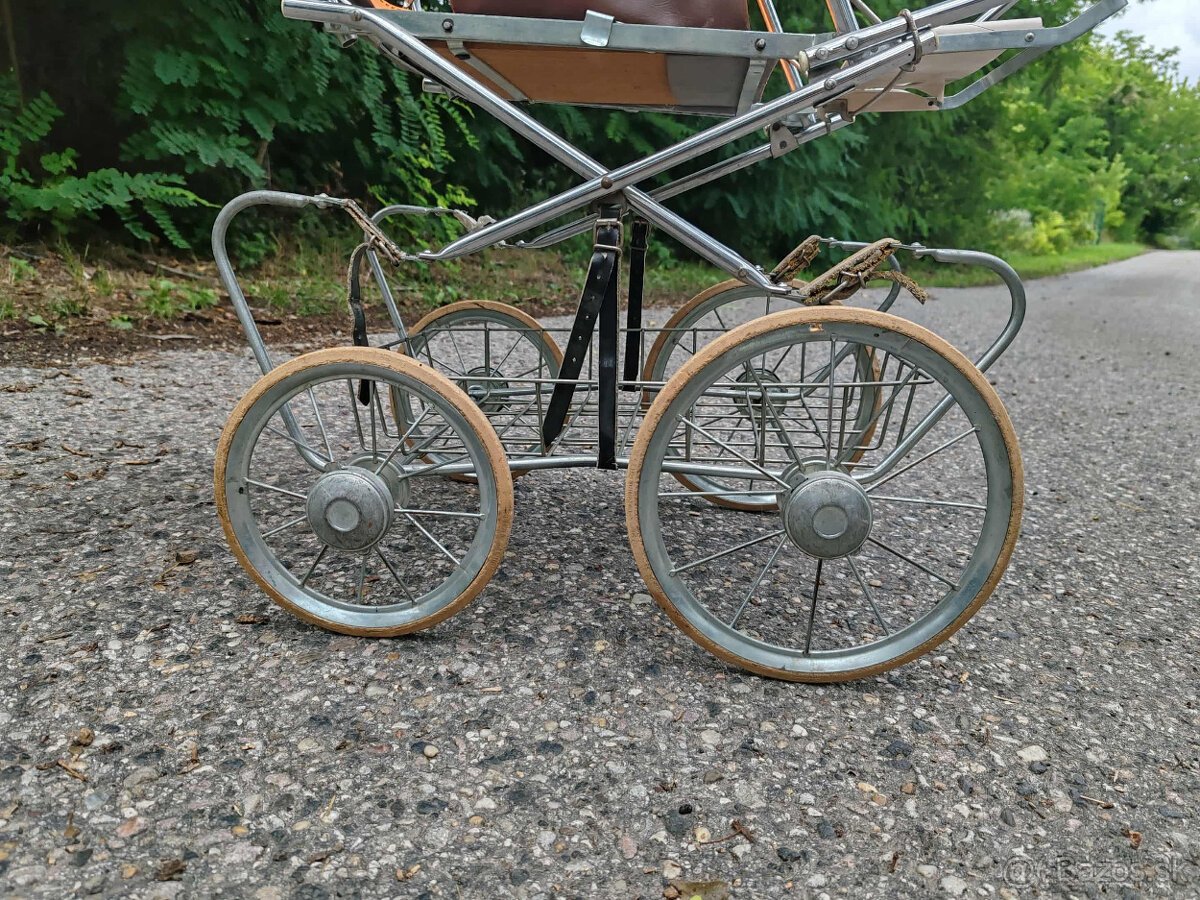 Retro detský kombinovaný kočík pre bábiky - 11