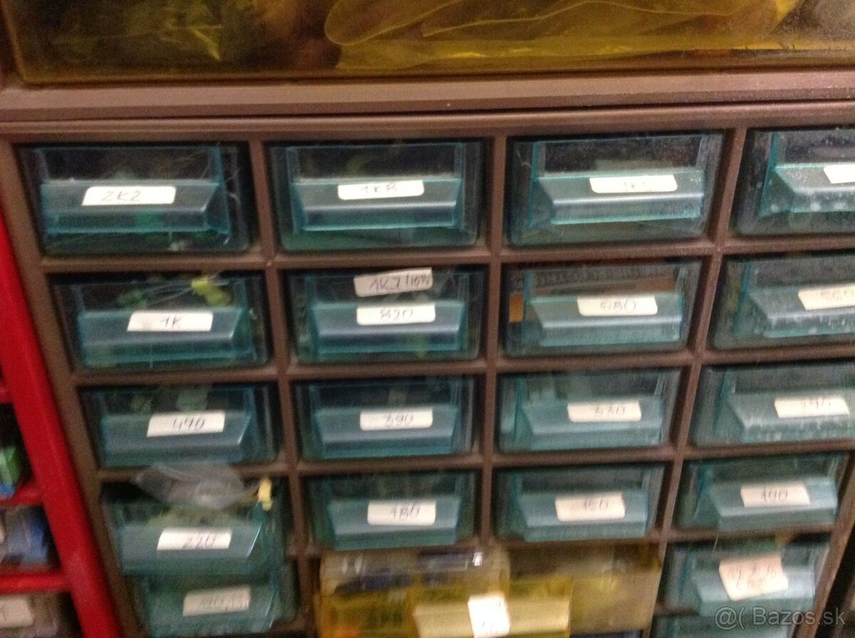 ZACINAJUCI RADIO-ELEKTRONIKA AMATERI...POZOR - 11