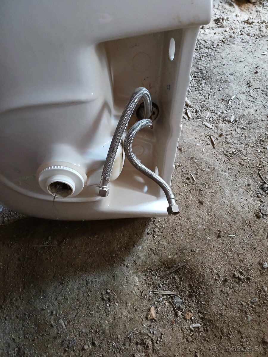 Kúpeľňa, umývadlo, vaňa, dres - 11