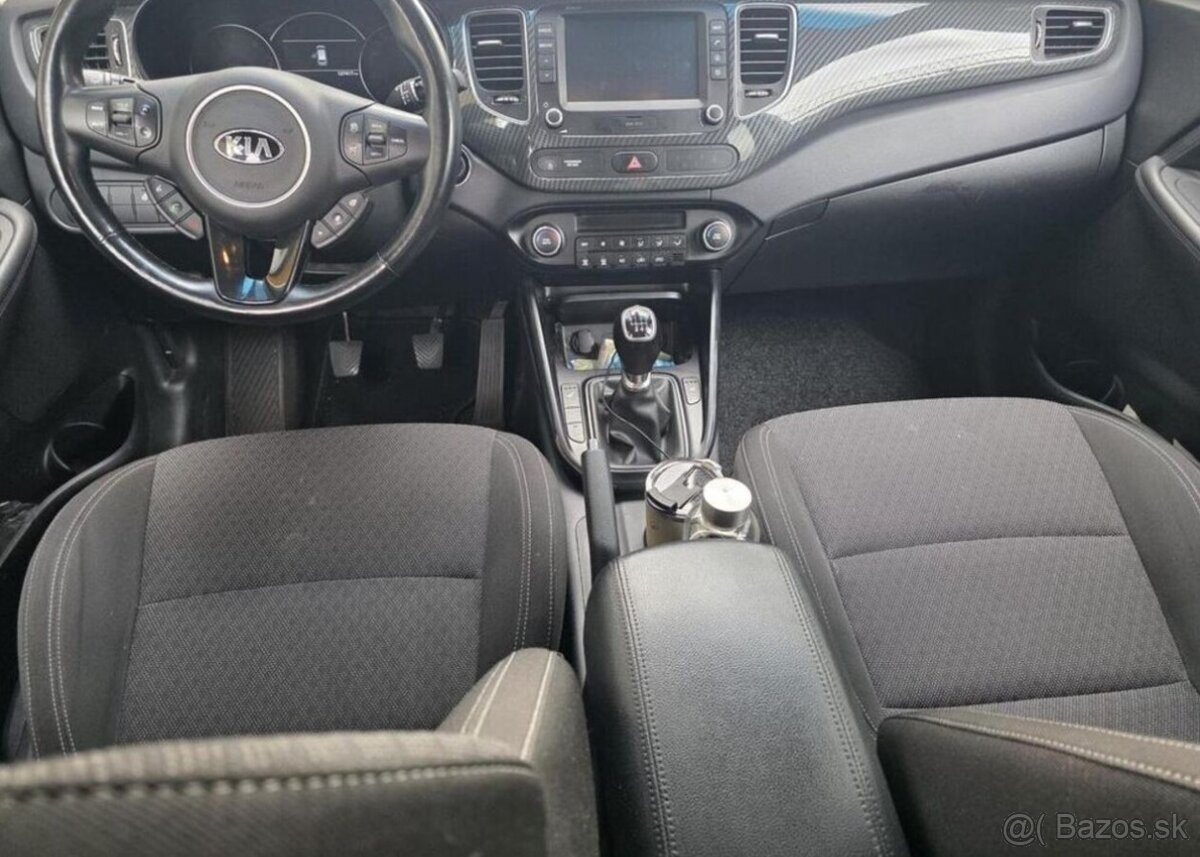 Kia Carens 1.7 - 1. MAJ - 7 MÍST - 11