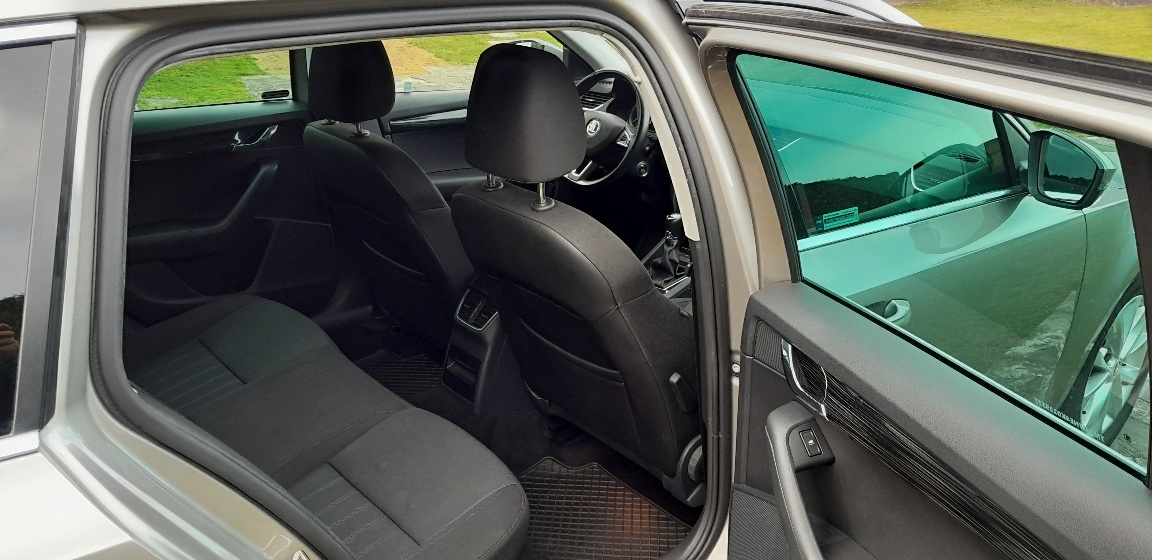 Škoda octavia combi 2.0 tdi 2019 - 11