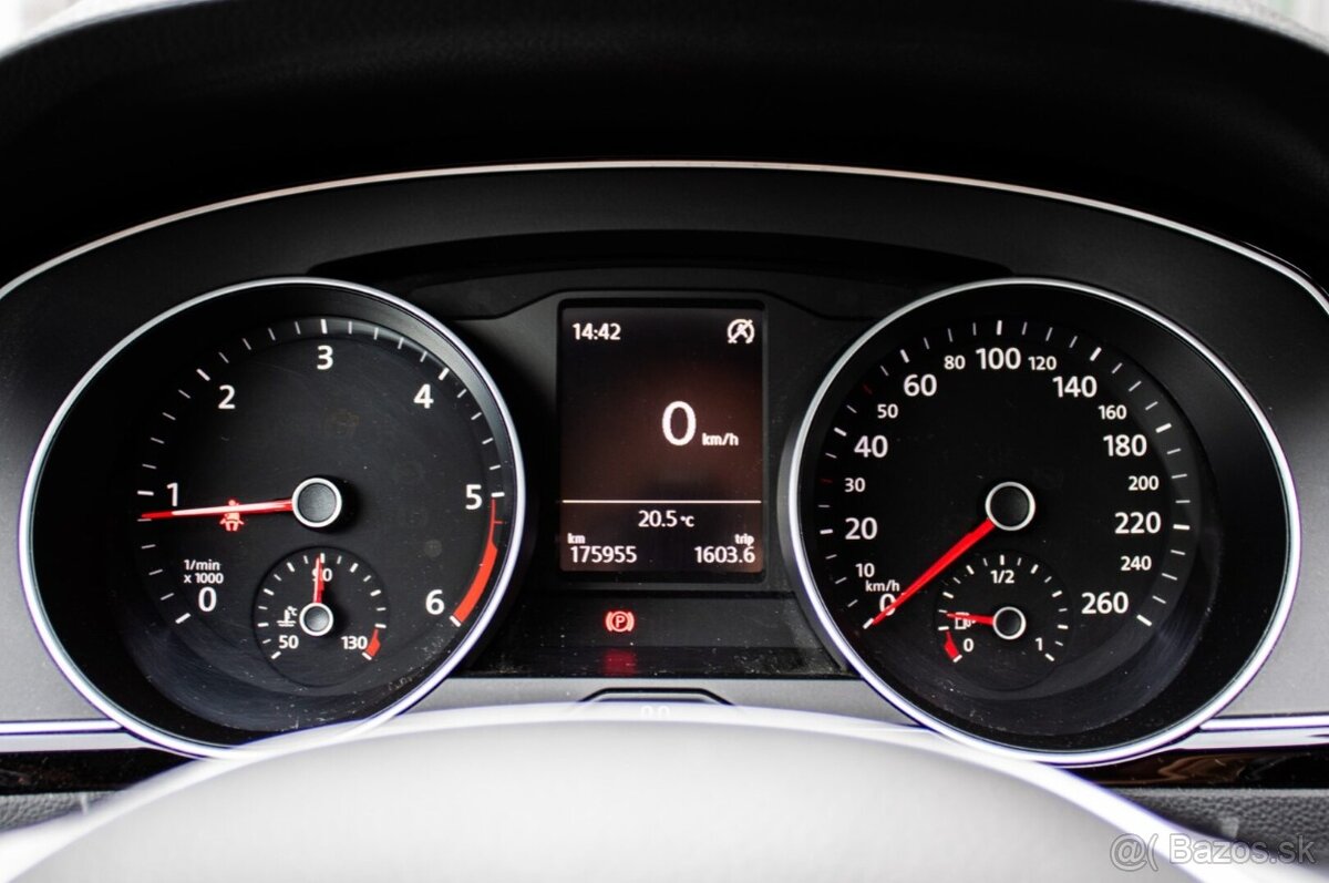 Volkswagen Passat Variant. - 11