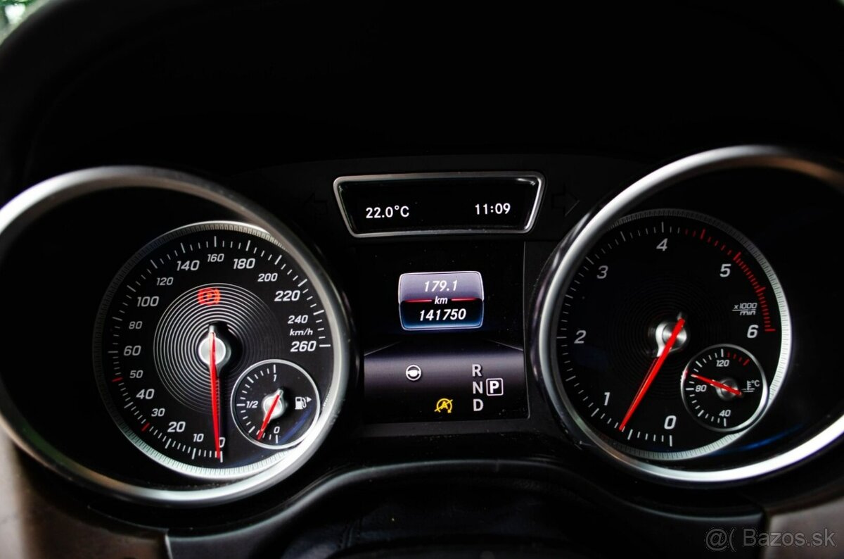 Mercedes-Benz GLS 350 d 4MATIC - 11