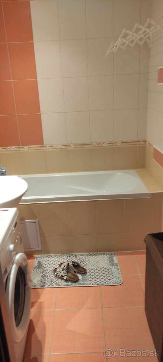 Prenájom 3-izbový byt - 11