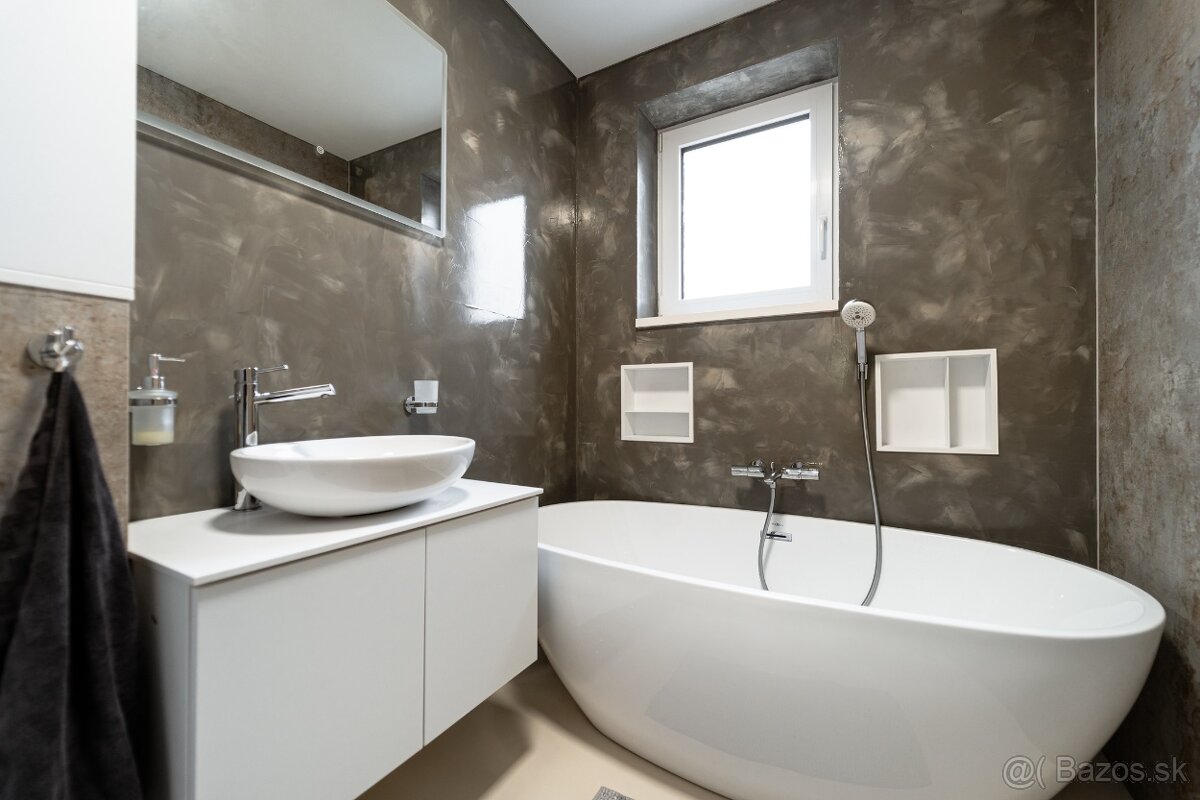 Nadštandardný bungalov s pozemkom 660m2 v obci BYSTER - 11