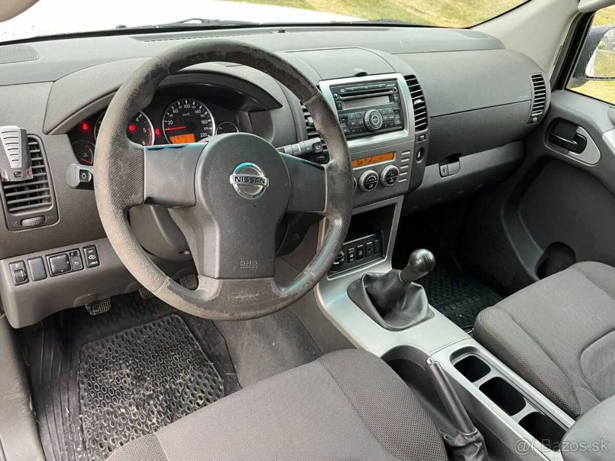 Nissan Pathfinder 2.5DDTi 4x4 - 11