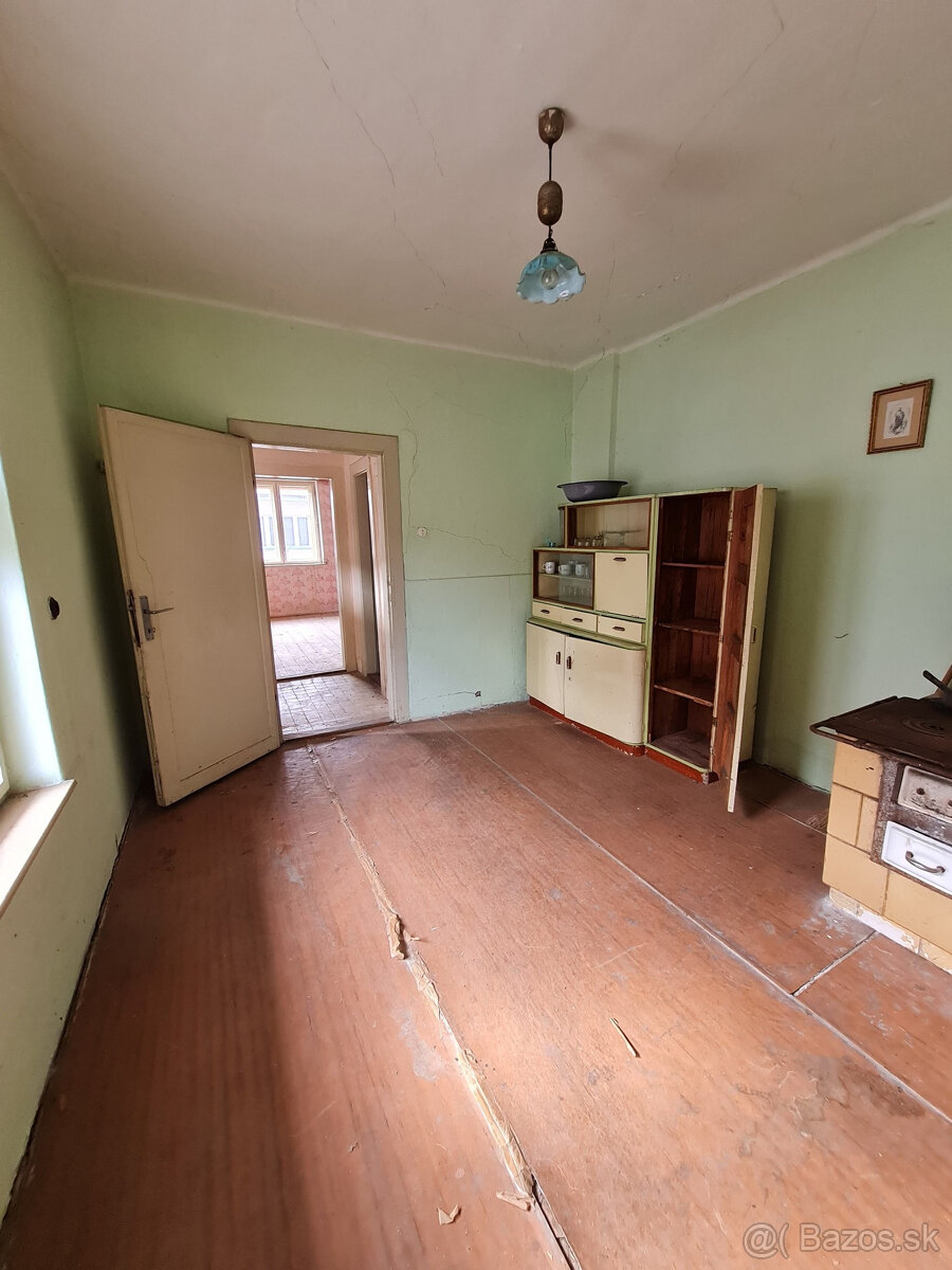 PREDAJ: dom v pôvodnom stave v obci Brusno s právopl.stavebn - 11