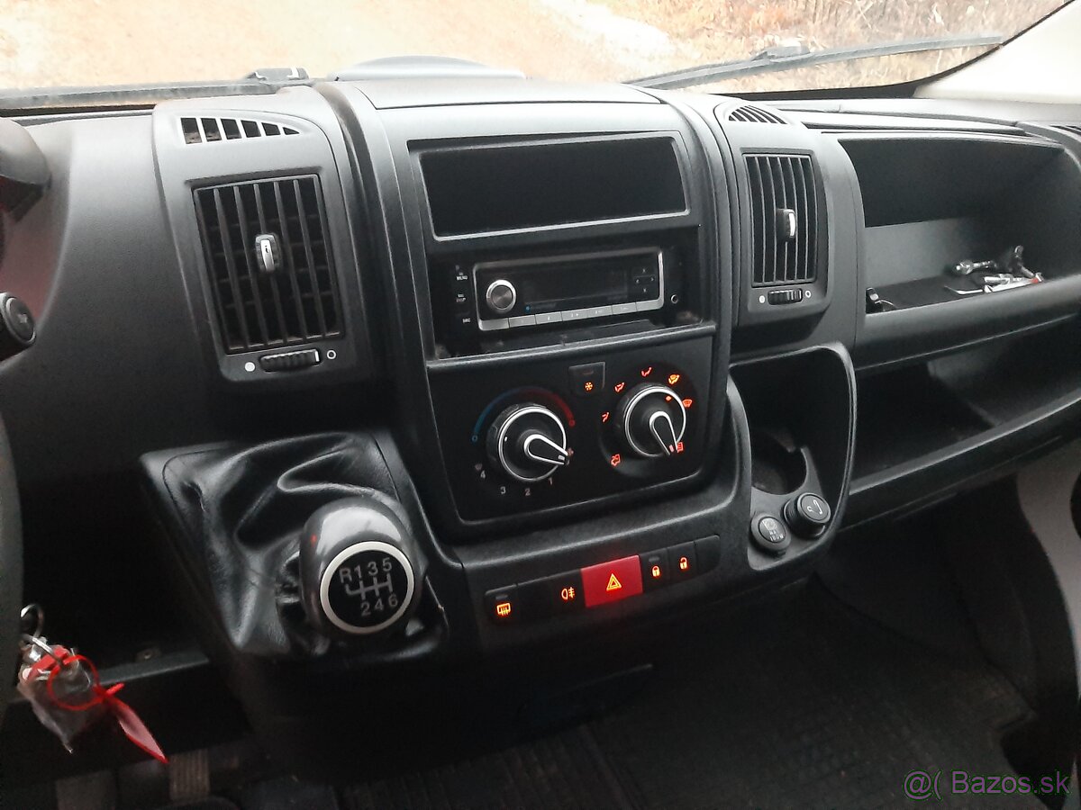 Citroën Jumper2,2d, 7miestny - 11