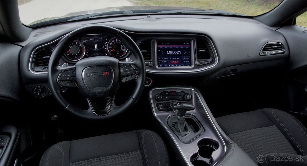 Dodge Challenger 5,7 V8 HEMI R/T - 11