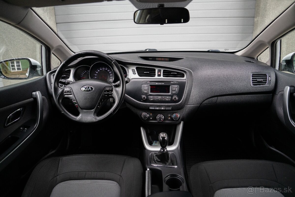 Kia ProCeed 2013, 1.4i M6, SR - 1.majiteľ - 11