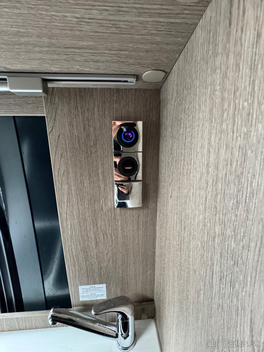 POSSL 2WIN Plus vestavba, 2024, solar, kamera,nosič, markýza - 11