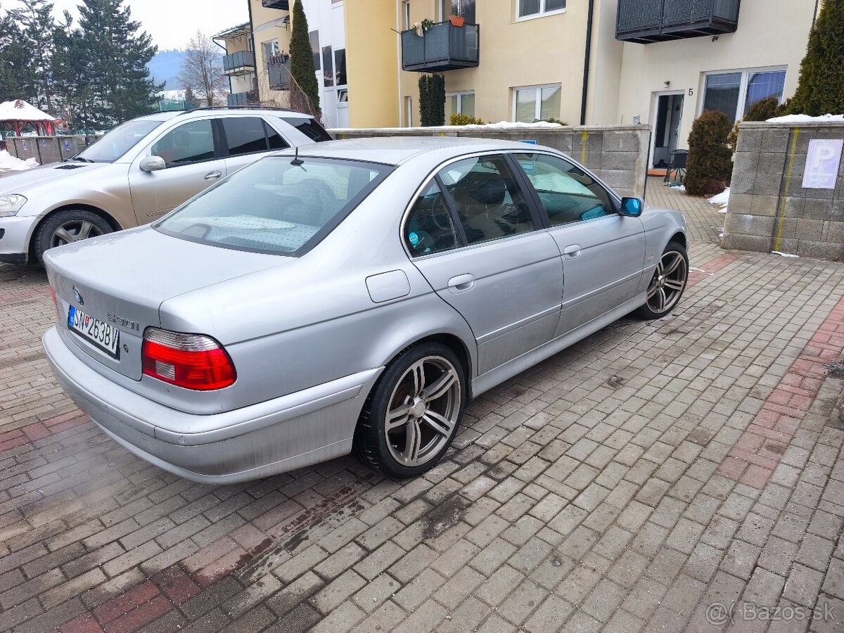 BMW E39 530i Manuál - 11