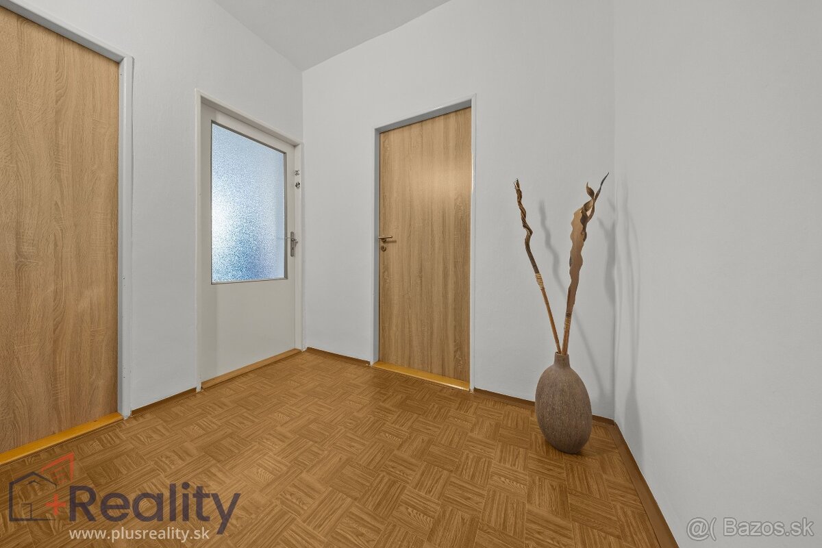 PLUS REALITY| Priestranný dom v meste DS na predaj - 11