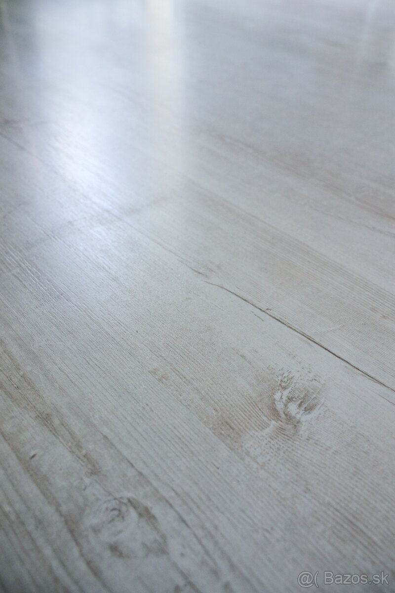 Veľký 2- izbový byt v CENTRE- po komplet. rekonšt. r.2017 - 11