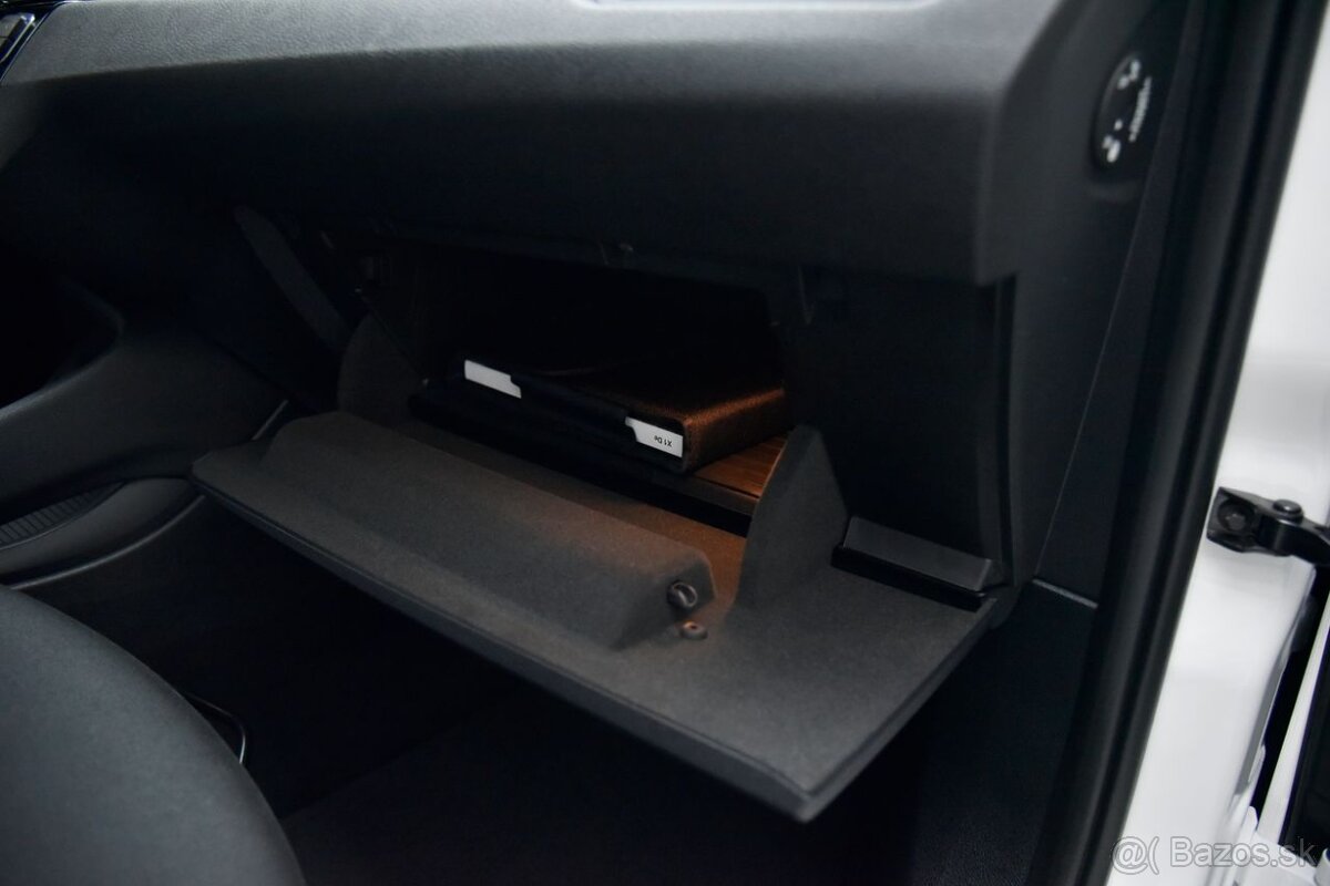 X1 xDrive 18d Advantage A/T, LED, Kamera, El.kufor - 11