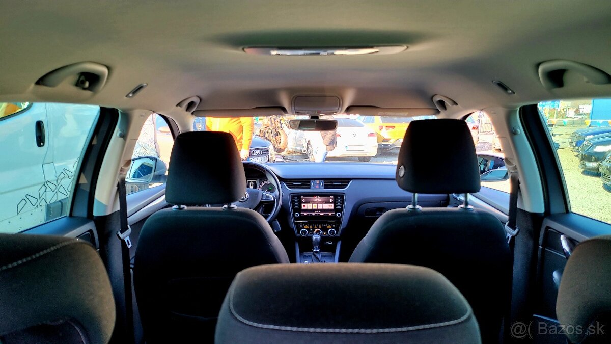 Škoda Octavia Combi 2,0 TDI-110 kw DSG 110 kw,A7 - 11