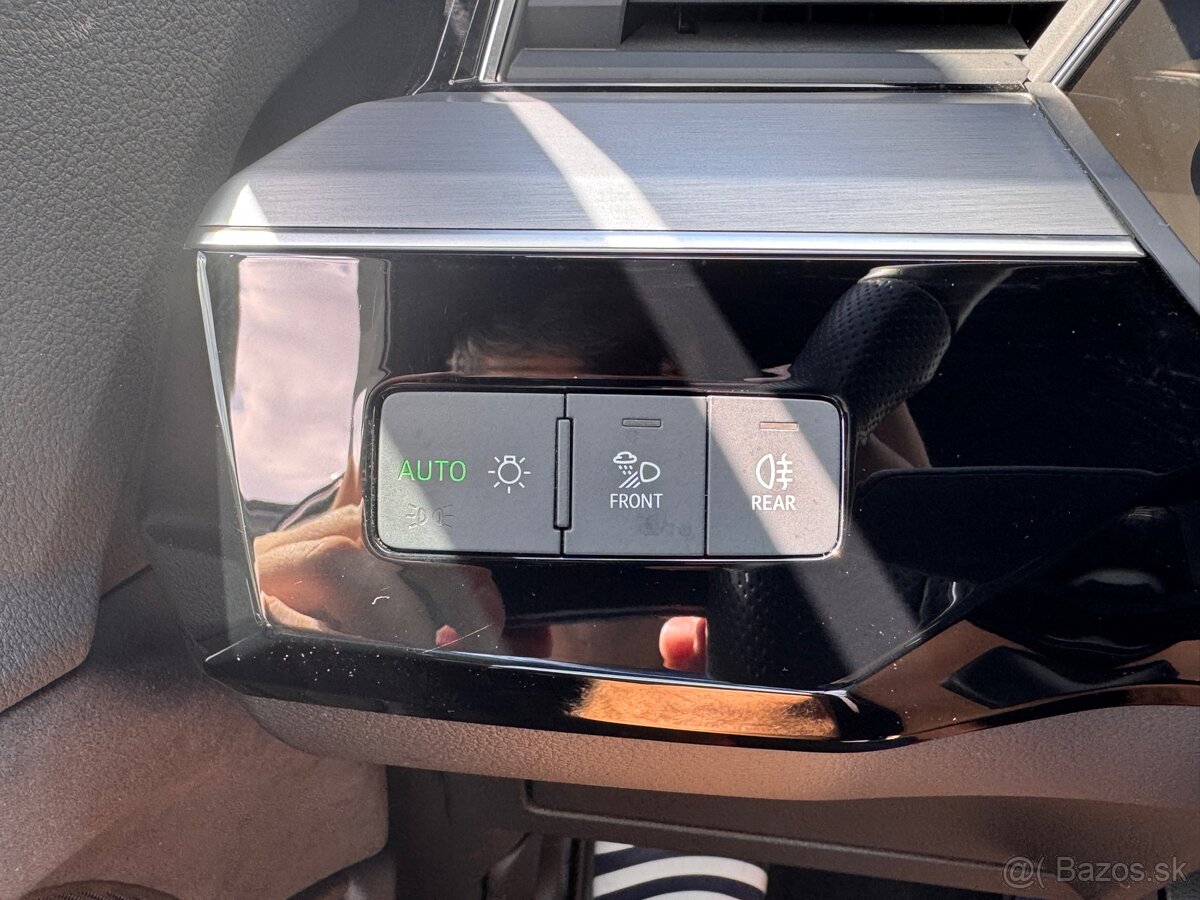 Audi E-tron 55 quattro S line odpočet DPH - 11