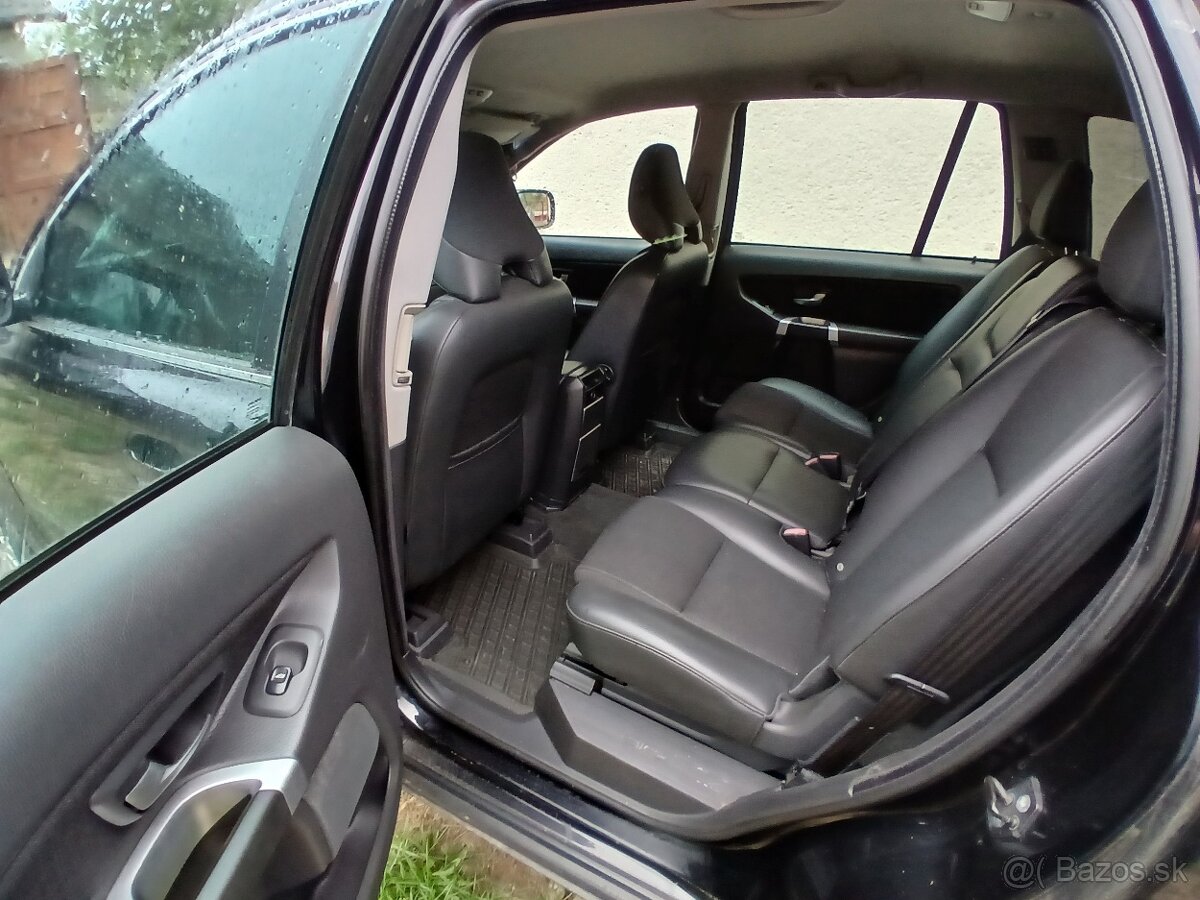 Volvo XC90 - 11