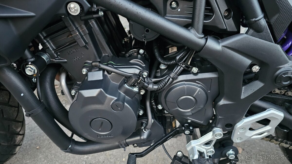 Benelli TRK 502X ABS r.v.2023 - 11