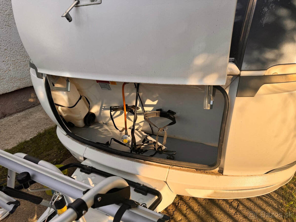 Rodinný karavan Hobby 490 KMF DeLuxe 2022 - 11