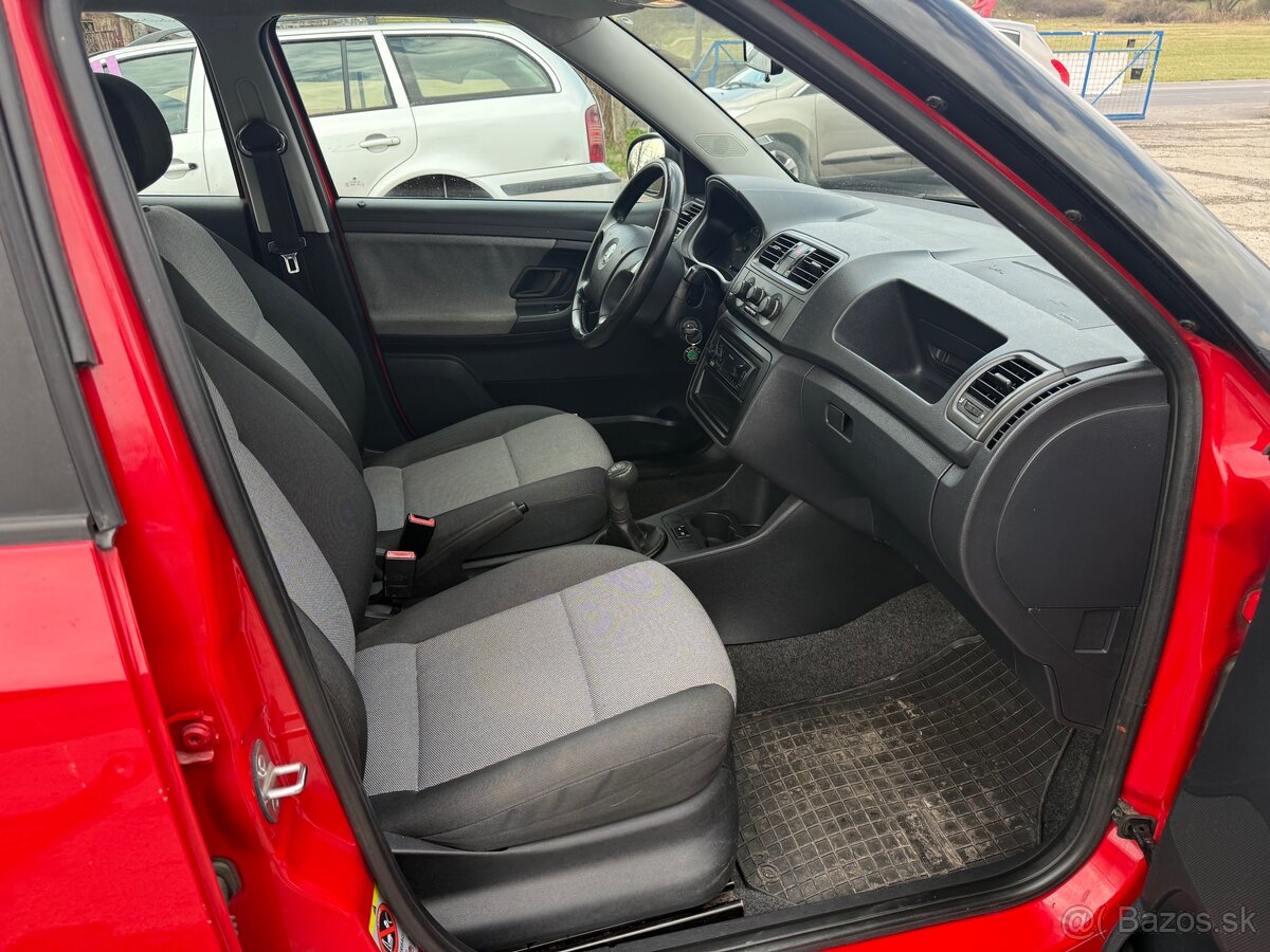 Škoda Fabia 1.2 HTP Ambiente - 11