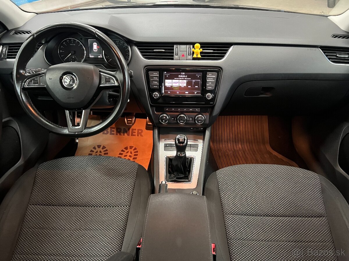 Škoda Octavia Kombi 1.6TDi TAŘNÉ ZAŘÍZENÍ NAVI ZIMNÍ ALU - 11