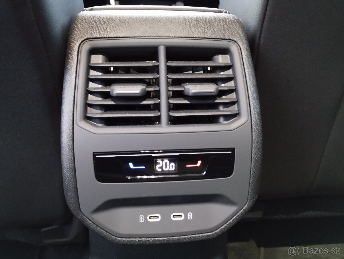 Cupra Formentor 1.5 TSI,sportovní sedadla + výfuk, 30tkm,DPH - 11