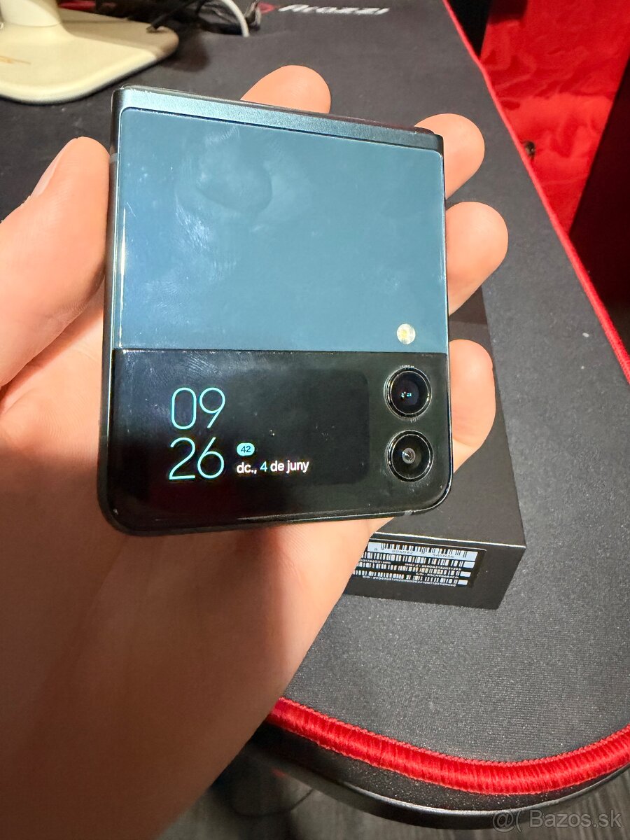 Predam Samsung Z Flip3 5G - 11