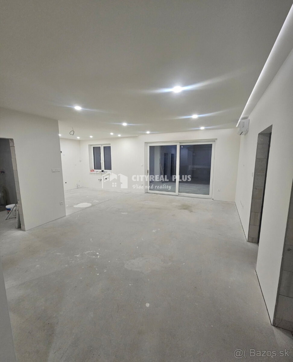 Na predaj 4 izbová moderná novostavba len 15 km od Komárna - 11