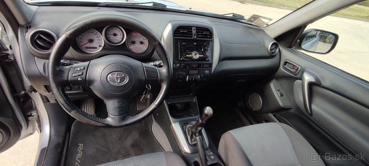 Toyota RAV4 2.0 D4D 85 KW 4x4 3-dv., r.v. 2005 - 11