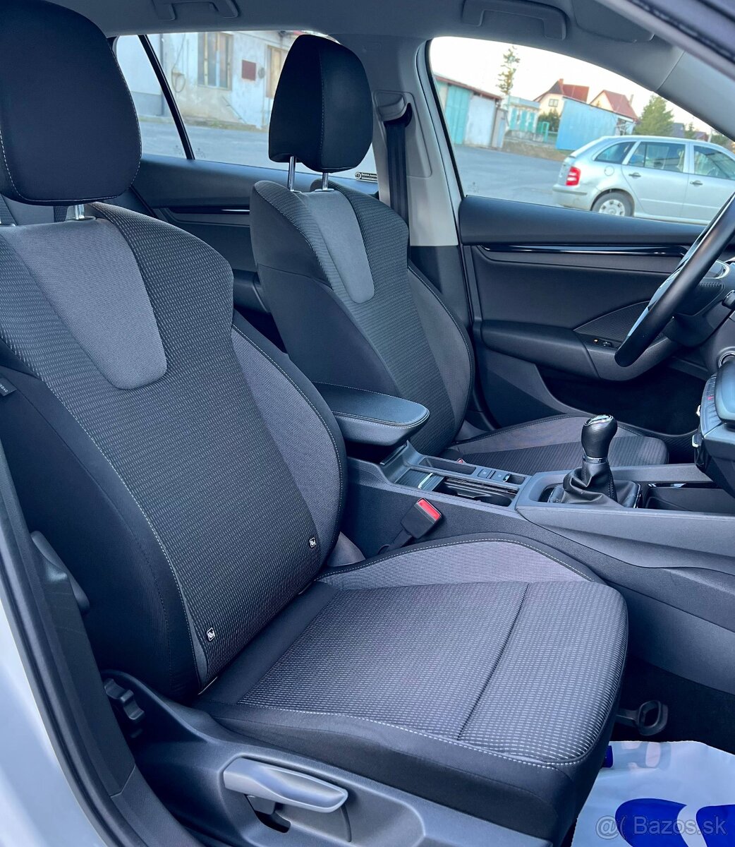ŠKODA OCTAVIA IV COMBI 2.0 TDI 2020 - 11