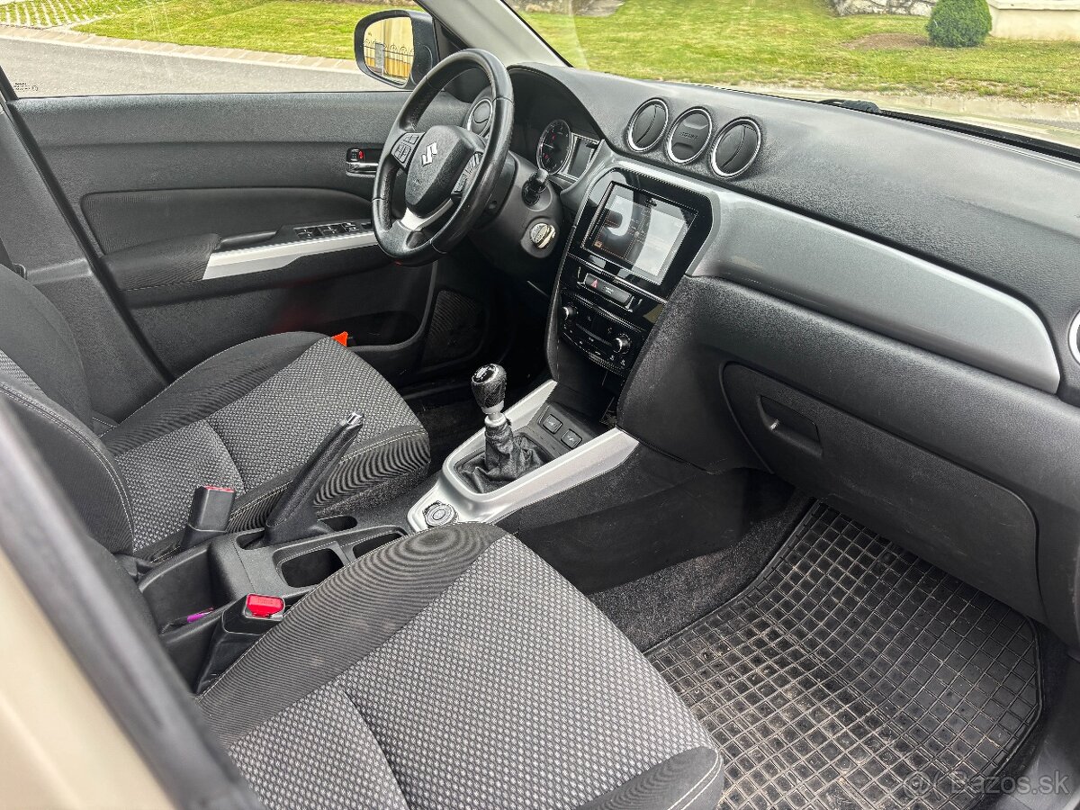 Suzuki Vitara 1.6 DDiS Elegance 4WD - 11