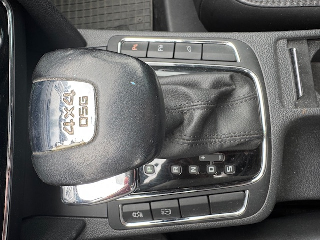 Škoda Superb Combi 2.0 TDI CR 4x4 Elegance DSG - 11