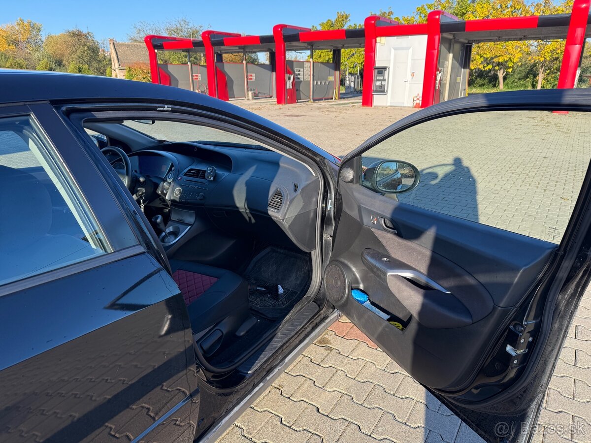 Honda Civic 1.8 VTEC LPG - 11