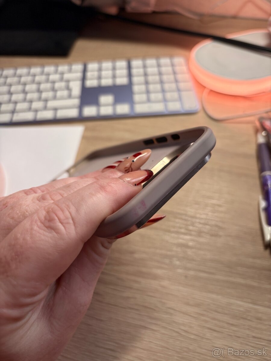 Apple Air 256 - baterka 100% - 11