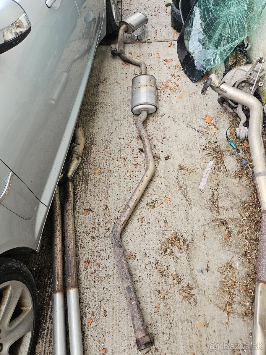 Rozpredám BMW e87 118d 90kw - 11