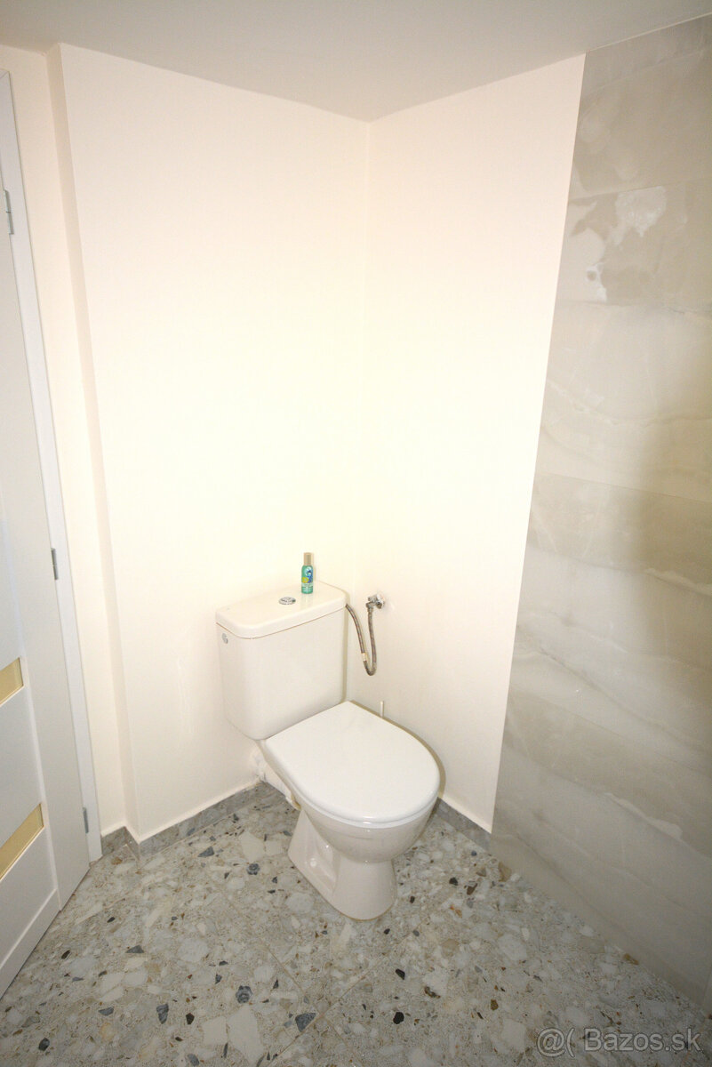 Priestranný 2-izbový byt na Rampovej - 11