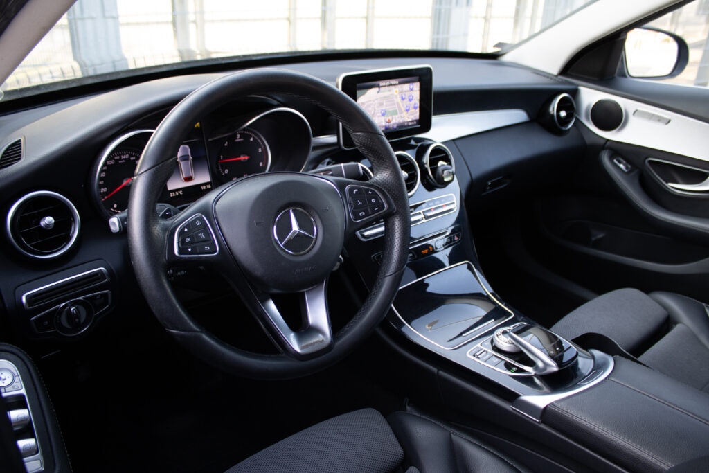 Predam Mercedes C200d, 2143ccm, 9-rychlostny automat - 11