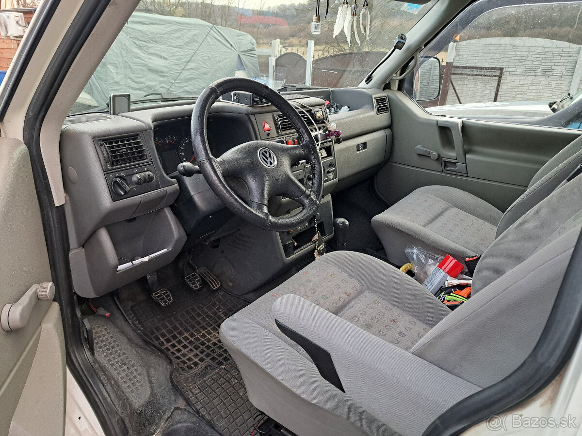 Volkswagen T4 Syncro 2,5 benzin - 11