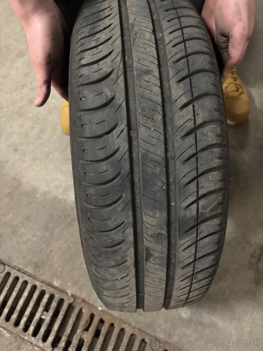 Kia Rio 2008 1.4 16V benzín - 11