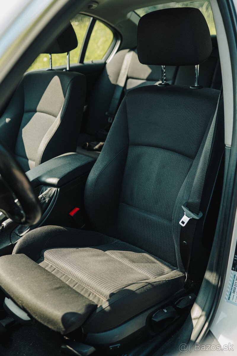 BMW E90 335i LCI Manual RWD - 11