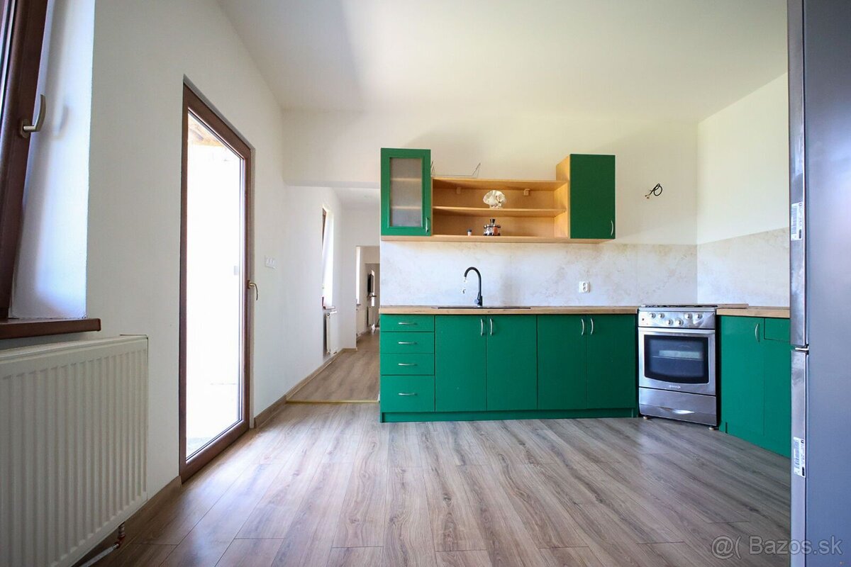 5-izbový rodinný dom - Hontianske Moravce - 11