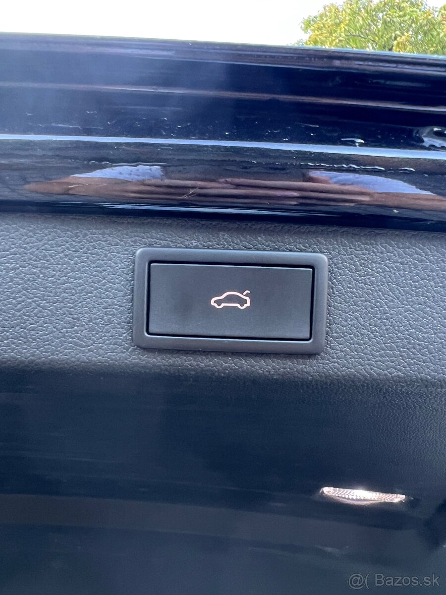 Škoda Superb 2.0 TDi DSG PREMIUM 110kw Combi Matrix Pano - 11