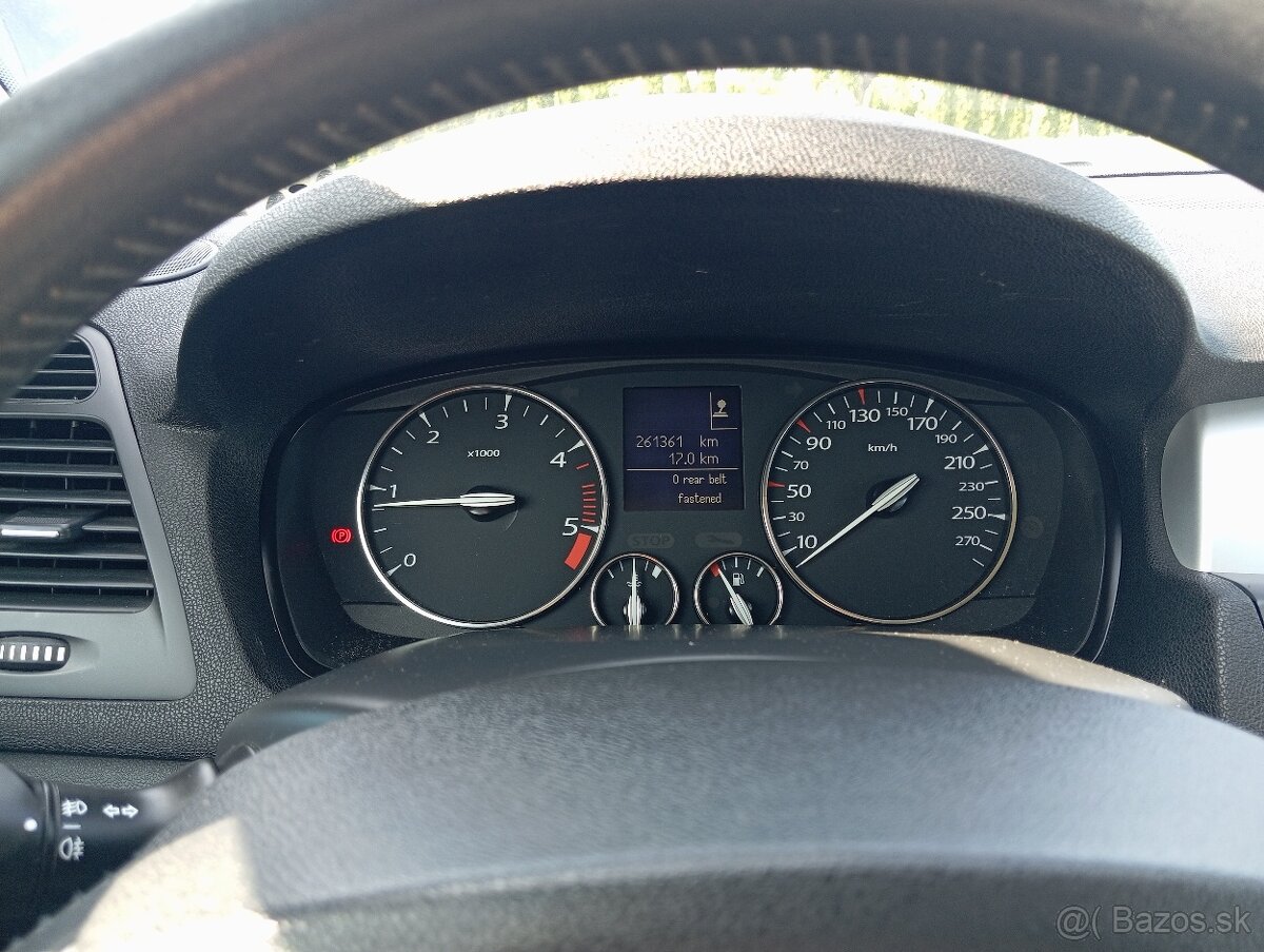 Renault Laguna 2.0 dCi 150k Dynamique - 11