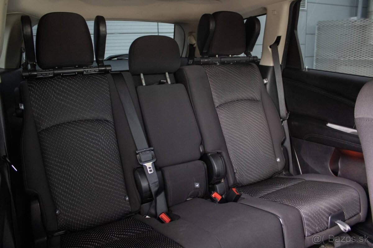 Fiat Freemont 2.0 16V 170k MultiJet Urban 4x4 A/T - 11