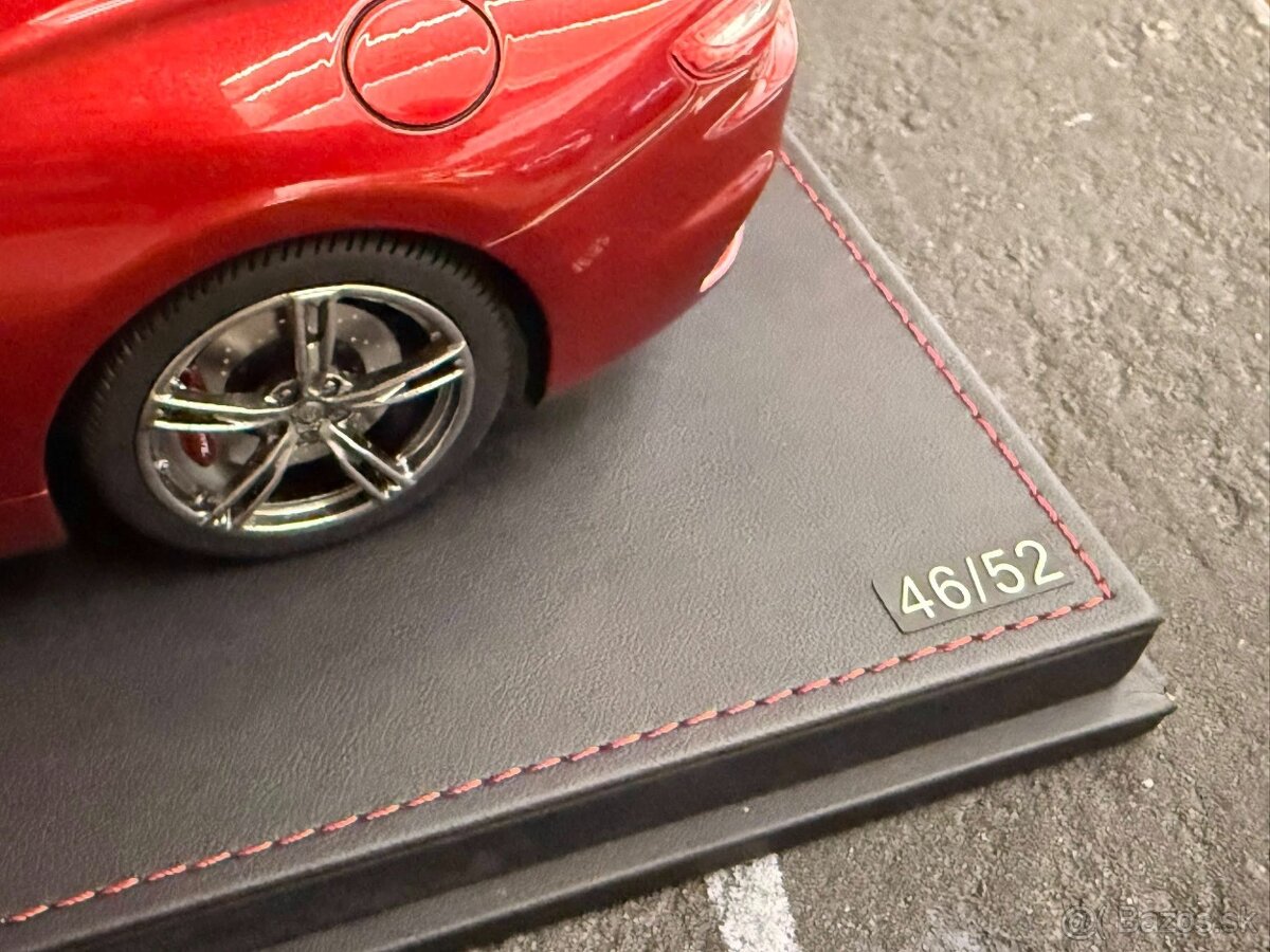 1:18 2015 Maserati Gran Tourismo MC - 211 TwoEleven - 11