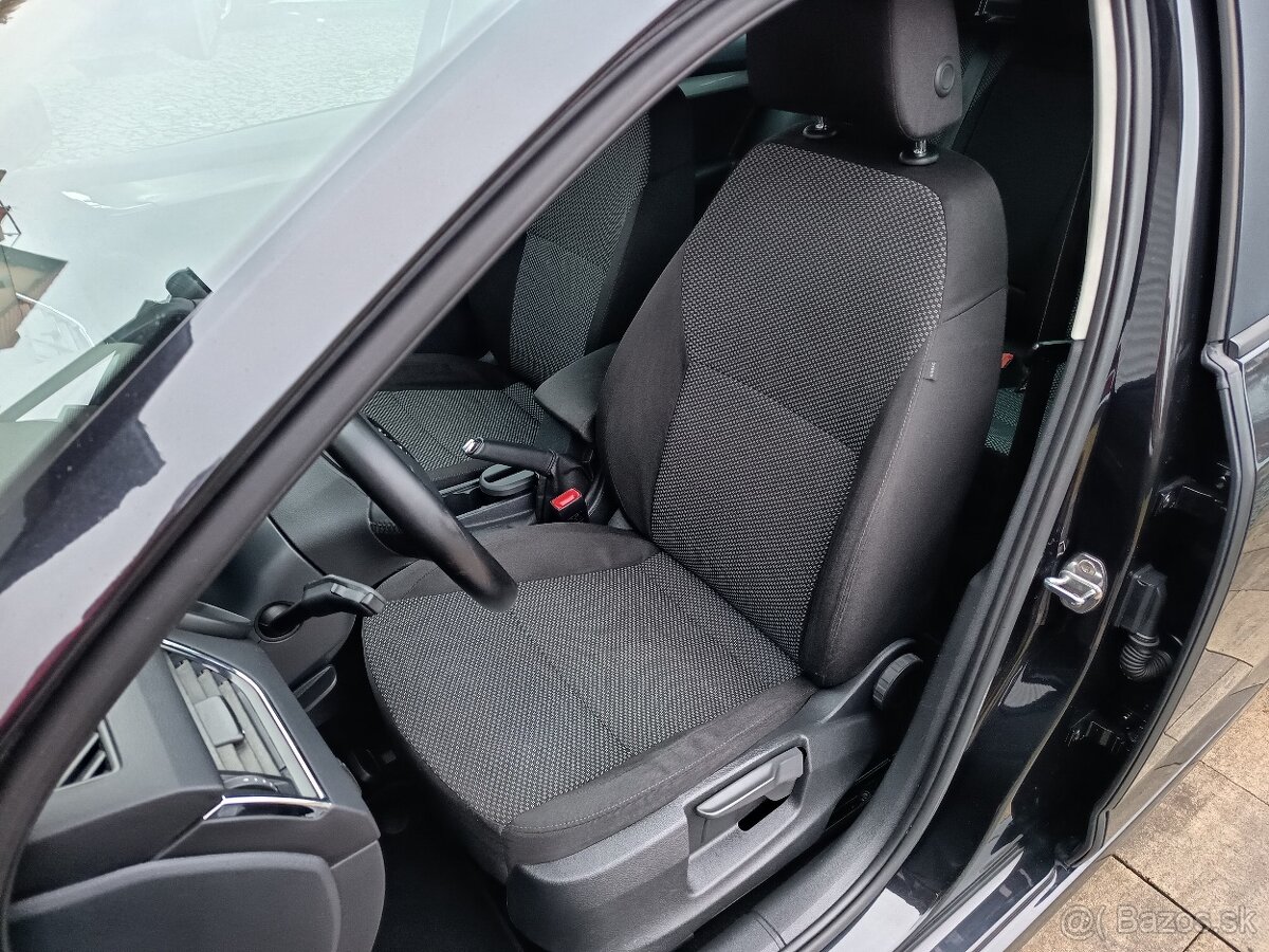 Škoda Octavia 2.0 TDI Executive 110 kW - 11